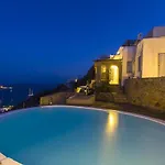 Вилла Ammonite With Heated Pool By Diles Псароу