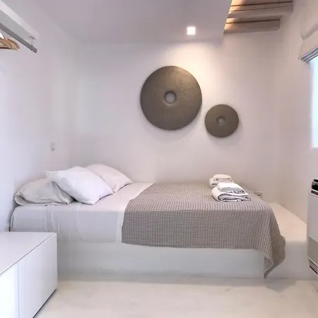 Ammonite With Heated Pool By Diles Villa *