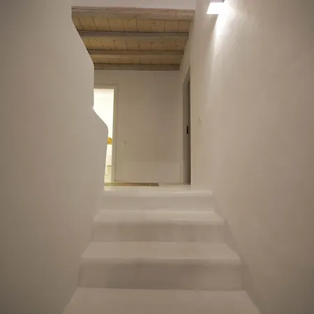 Ammonite With Heated Pool By Diles Вилла