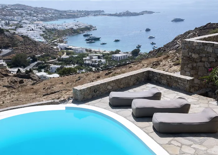 Villa Ammonite With Heated Pool By Diles *