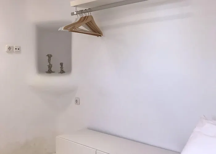 Villa Ammonite With Heated Pool By Diles Pszarú